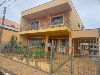 house em Rua Rui Barbosa, Santa Cruz - São Pedro - SP