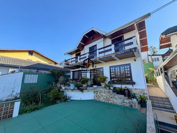 house em Rua Emy da Costa, Vila Cristina - Campos do Jordão - SP