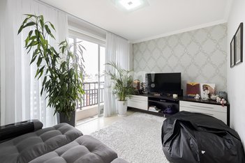 apartment em Rua Lamenha Lins, Centro - Curitiba - PR