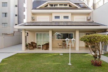 commercial_building em Rua Colombo, Ahú - Curitiba - PR