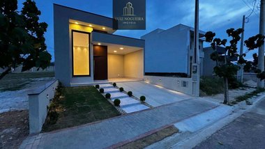 house em Avenida Arthur dos Santos, Loteamento Industrial Água Preta - Pindamonhangaba - SP