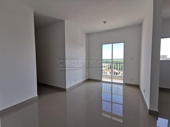 apartment em Rua Luiz Saska, Jardim Celiamar - Araraquara - SP