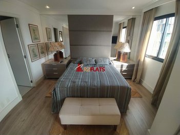 apartment em Rua Jerônimo da Veiga, Jardim Europa - São Paulo - SP