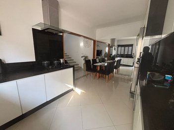 house em Rua Jorge de Lima, Loteamento Villa Branca - Jacareí - SP