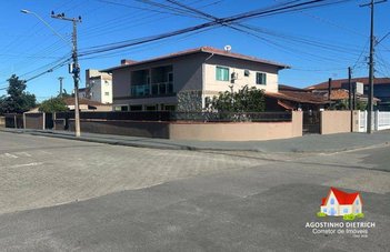 house em Rua Carlos Roberto Vilpert, Jardim Iririú - Joinville - SC