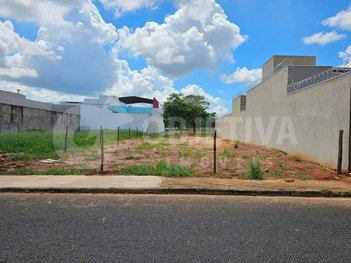 land_lot em Rua Amore, Jardim Karaíba - Uberlândia - MG