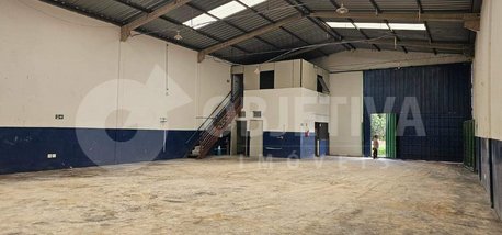 industrial em Avenida João Leão, Custódio Pereira - Uberlândia - MG