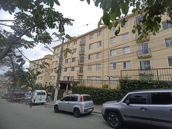 apartment em Rua Floresta da Tijuca, Jardim Lajeado - São Paulo - SP