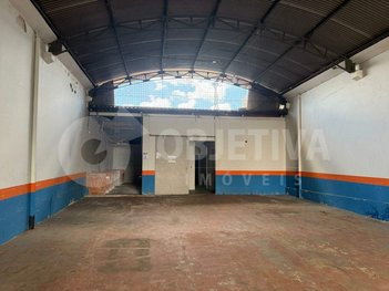 industrial em Avenida Austrália, Tibery - Uberlândia - MG