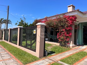 house em Rua Rio Comandaí, Centro - Xangri-Lá - RS