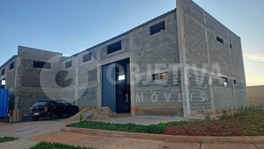 industrial em Rua Eliana Andrade da Silva, Loteamento Centro Empresarial Leste I - Uberlândia - MG
