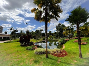 house em Avenida Nicomedes Alves dos Santos, Morada da Colina - Uberlândia - MG