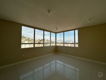 office em Idalina Pereira dos Santos, Agronômica - Florianópolis - SC