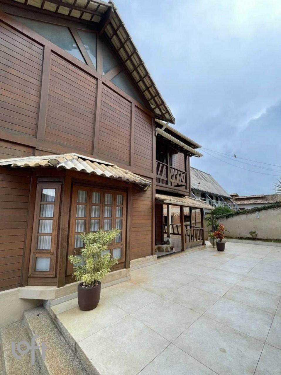 Casa com 4 quartos — São Luíz, Belo Horizonte