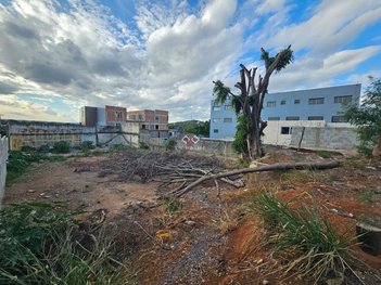 land_lot em Avenida Acadêmico Nilo Figueiredo, Jardim Ipê II - Lagoa Santa - MG