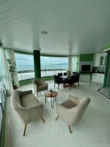 apartment em Rua 215, Meia Praia - Itapema - SC