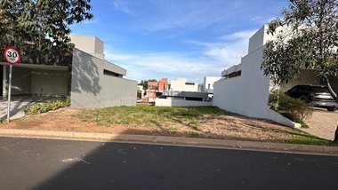 land_lot em Avenida Brasilino Damha, Condomínio Village São Carlos IV - São Carlos - SP
