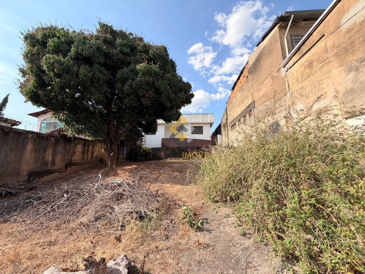 Casa com 3 quartos — Caiçaras, Belo Horizonte