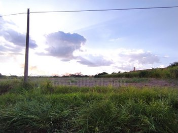 commercial_building em Estrada Vicinal José Maria Verdini, Jardim Olaria (Potunduva) - Jaú - SP