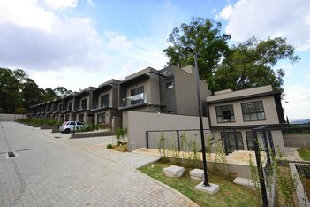 house em Rua João Ubiali, Chácaras Silvania - Valinhos - SP