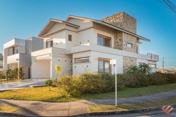 house em Avenida Adolfo Fetter, Laranjal - Pelotas - RS
