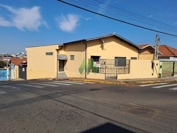 house em Rua Braz de Assis, Vila Casa Branca - Botucatu - SP