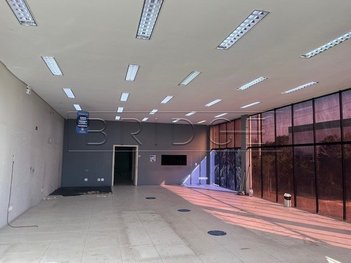 business em Avenida Sertório, Sarandi - Porto Alegre - RS