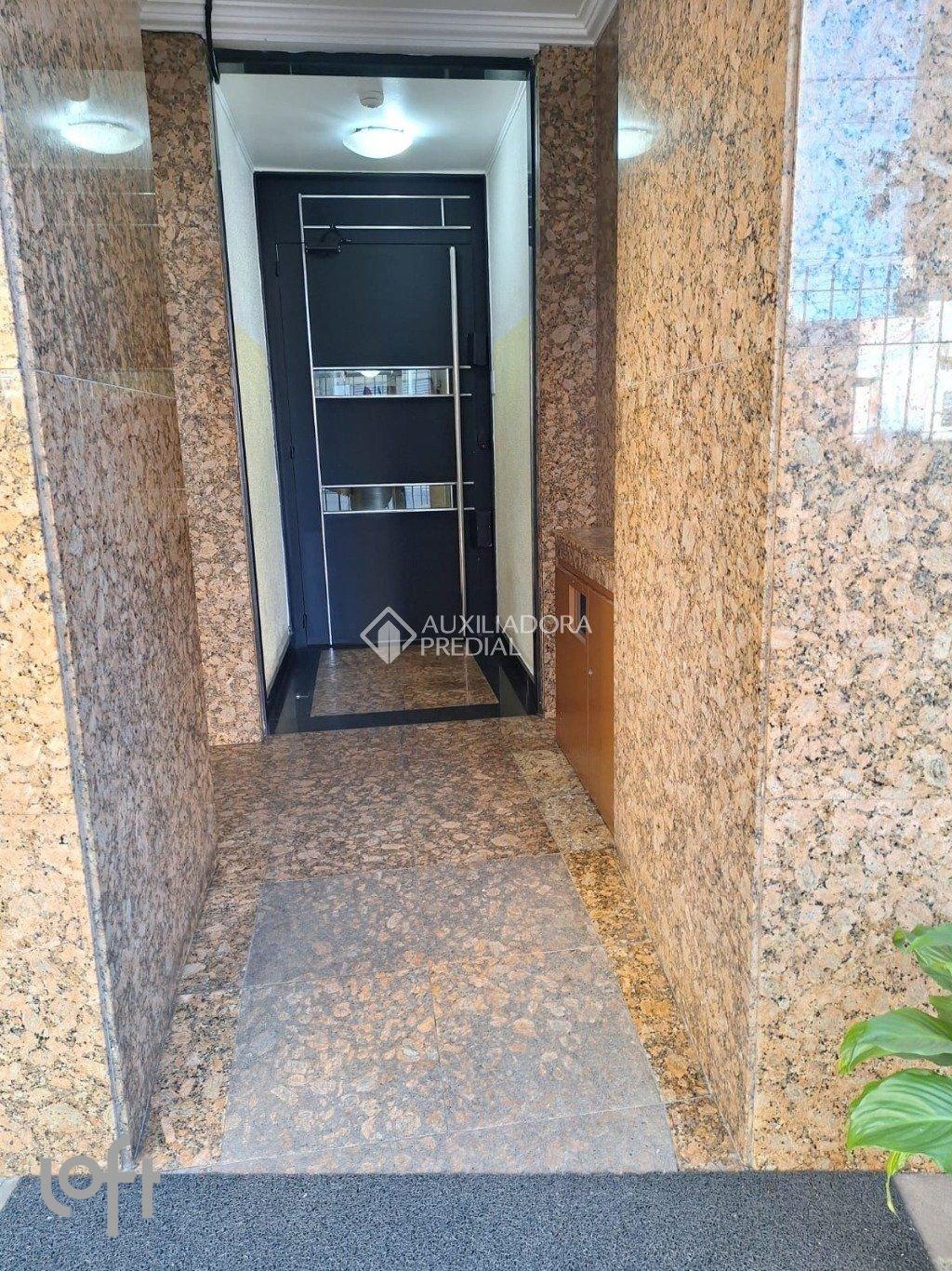foto entrada edificio 72