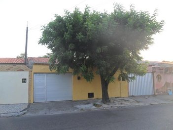 house em Avenida José Leon, Parque Manibura - Fortaleza - CE