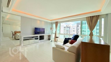 apartment em Rua Jari, Passo da Areia - Porto Alegre - RS