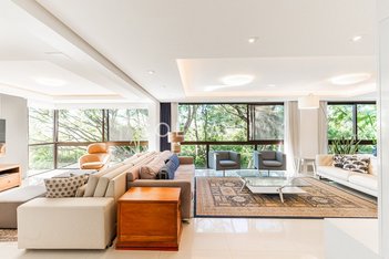 apartment em JOÃO CAETANO, Três Figueiras - Porto Alegre - RS