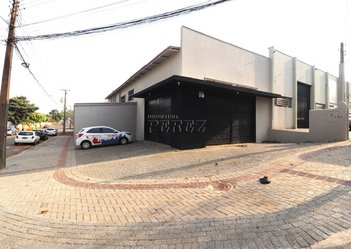 industrial em Dolores Peralta, Waldemar Hauer - Londrina - PR