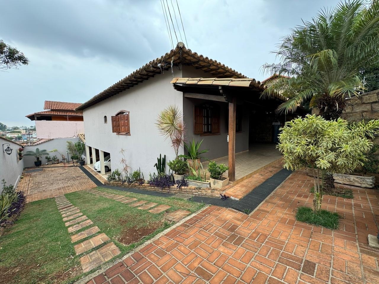 Casa com 3 quartos — Serrano, Belo Horizonte