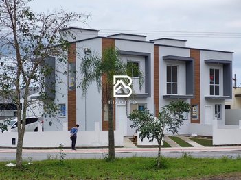 house em Paulo Roberto Vidal, Bela Vista - Palhoça - SC