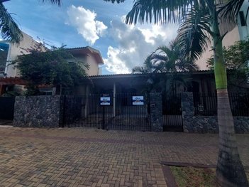 commercial_building em Avenida São Paulo, Zona 07 - Maringá - PR