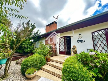 house em Rua Antonio Martinho Ferreira Filho, Vila Nova - Campos do Jordão - SP