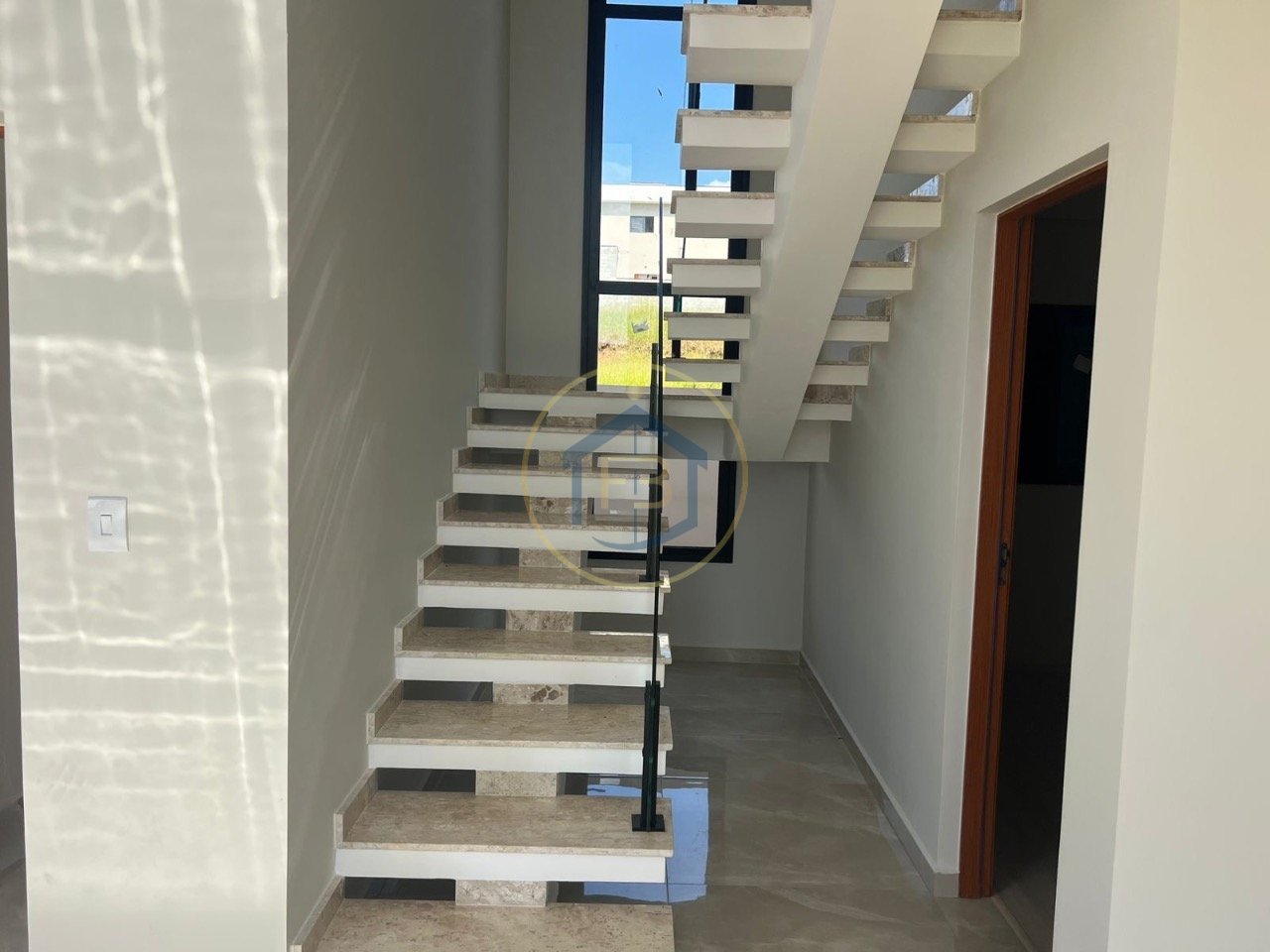 WhatsApp Image 2025-10-24 at 14.03