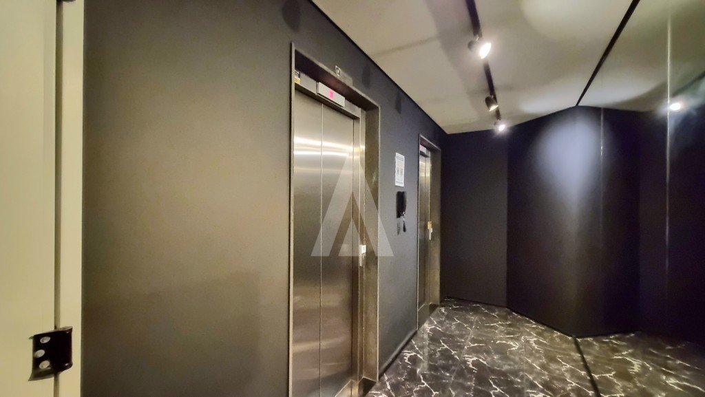 ACESSO AOS ELEVADORES