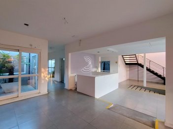 commercial_property em Rua Quinze de Novembro, Centro - Pelotas - RS