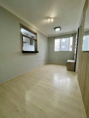 apartment em Rua Laura Villani Piovesan, Jardim Ipanema - São Carlos - SP