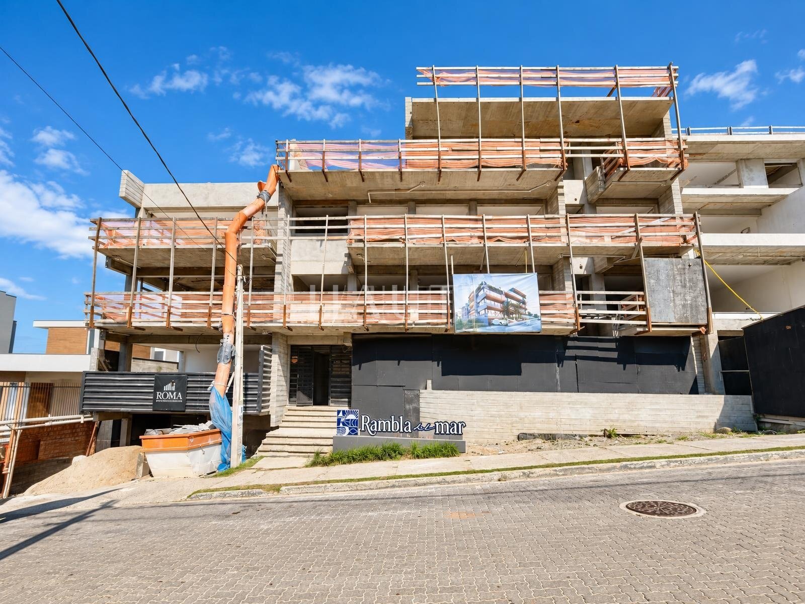Apartamento de 2 Suítes no Rambla del Mar na Praia da Cal