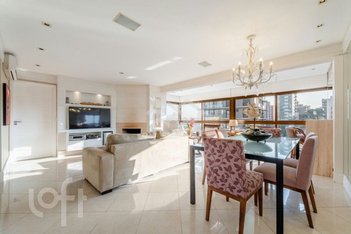 apartment em Rua Santa Cecília, Rio Branco - Porto Alegre - RS