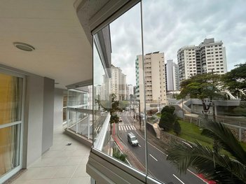 apartment em Avenida Governador Irineu Bornhausen, Agronômica - Florianópolis - SC