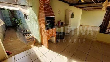 house em Rua Emídio Amâncio de Melo, Residencial Viviane - Uberlândia - MG