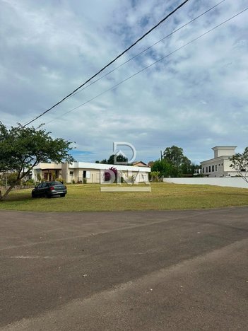 land_lot em Rua Therezinha Colauto Bertani, Residencial Parque Laguna I - Botucatu - SP