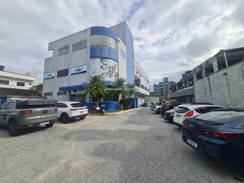 office em Rua Pernambuco, Areias - Camboriú - SC