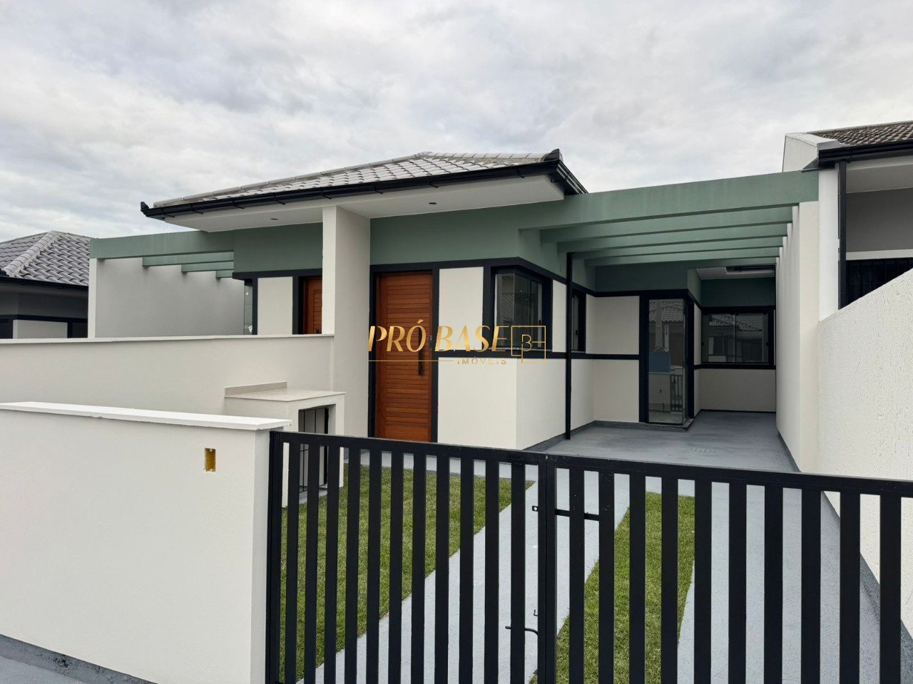 WhatsApp Image 2025-10-15 at 15.58