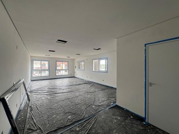 office em Avenida Governador Jorge Lacerda, Costeira do Pirajubaé - Florianópolis - SC