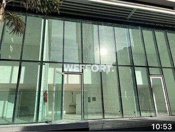 business em Avenida Madre Leônia Milito, Bela Suiça - Londrina - PR