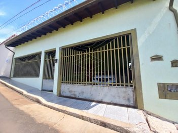 house em Rua Tenente Armando de Oliveira Gonzaga, Vila Professor Simões - Agudos - SP
